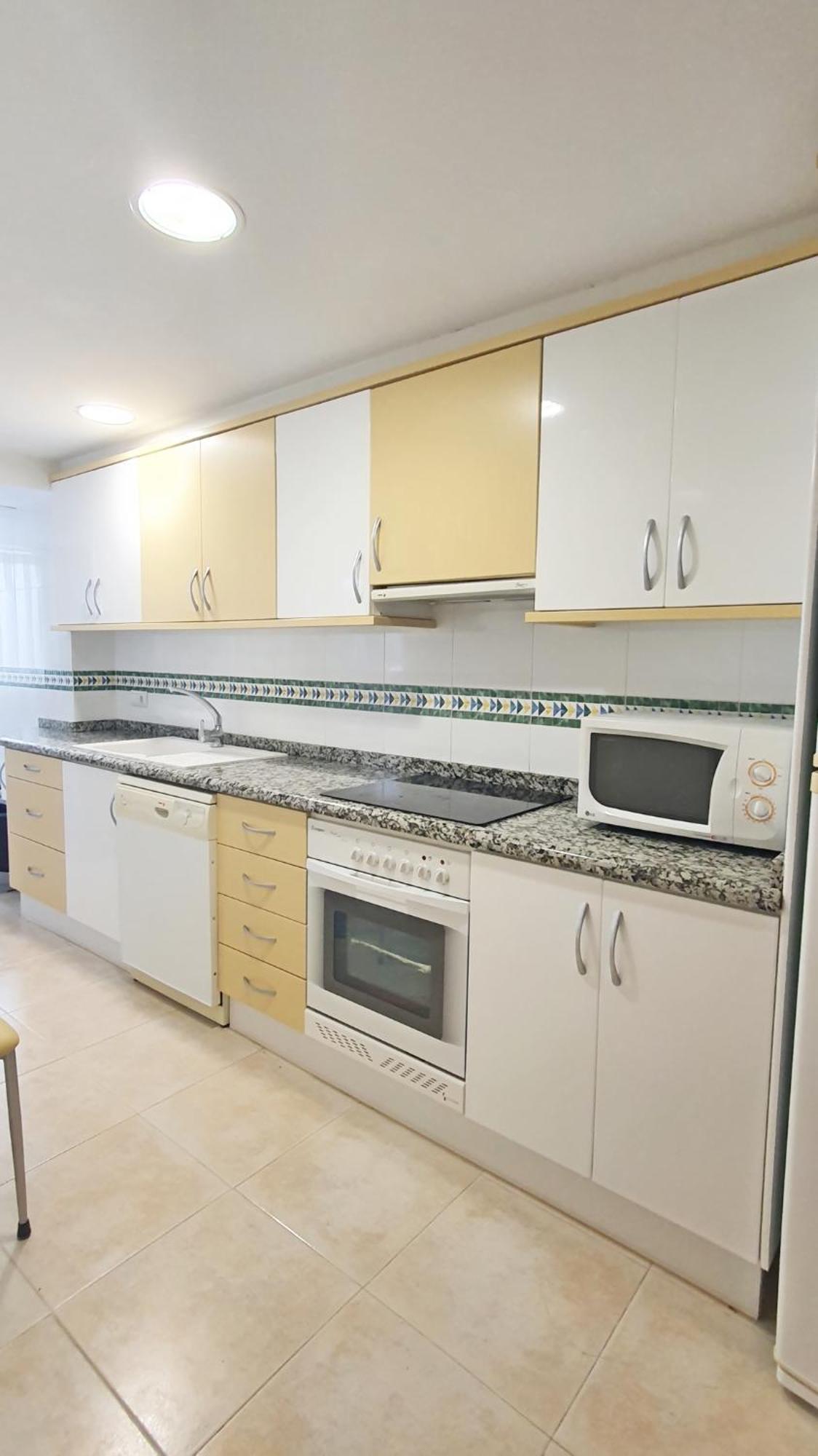Aigua Blava Primera Linea - Alquiler Solo Familias Playa de Gandia ภายนอก รูปภาพ