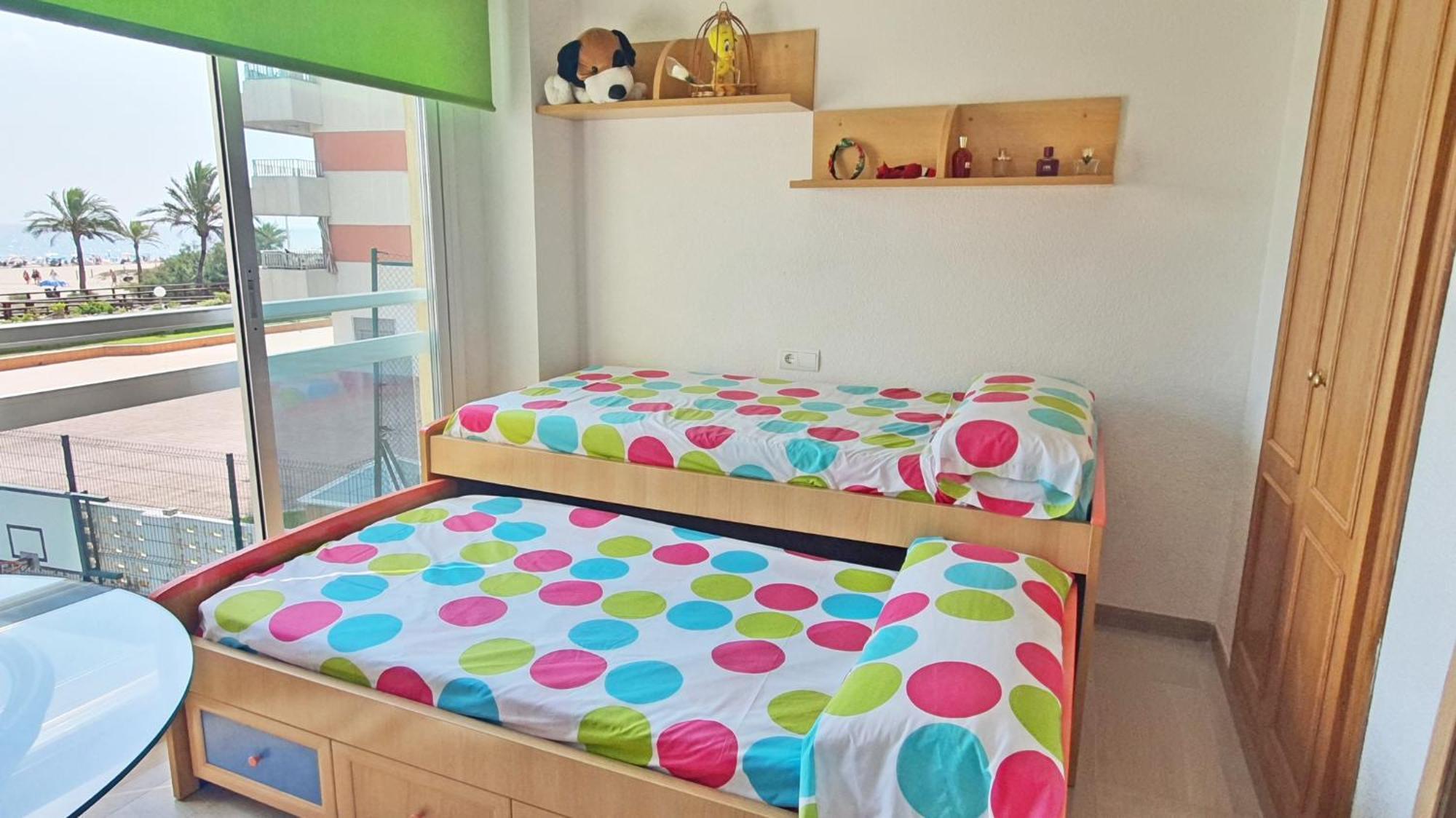 Aigua Blava Primera Linea - Alquiler Solo Familias Playa de Gandia ภายนอก รูปภาพ