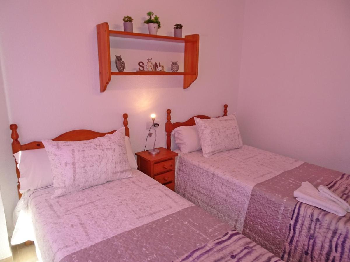 Aigua Blava Primera Linea - Alquiler Solo Familias Playa de Gandia ภายนอก รูปภาพ